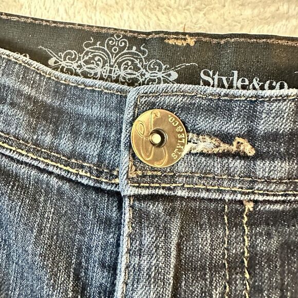 Style & Co. size 8 women’s denim blue jeans Great‎ Condition - Picture 2 of 9